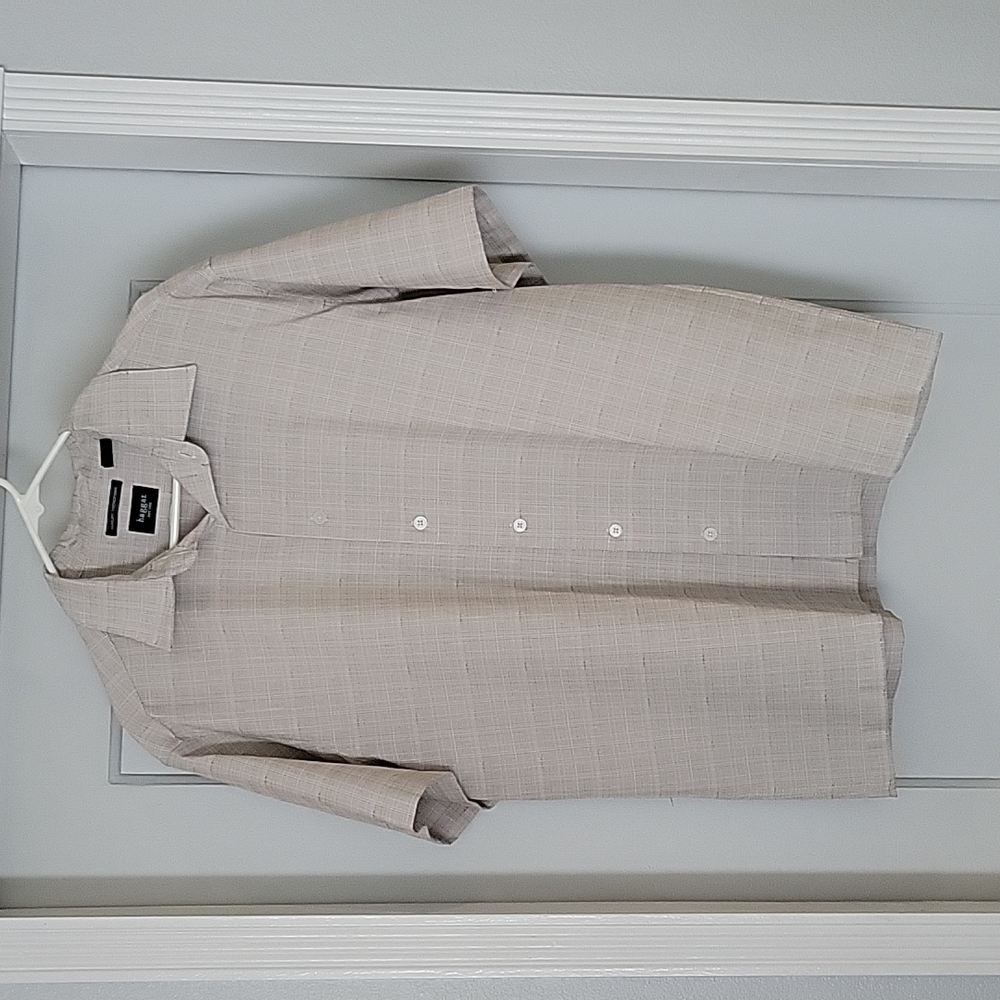 Mens HAGGAR casual button down shirt